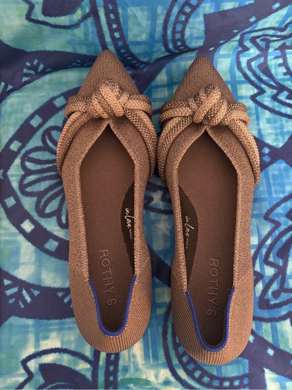 Rothy's Women's Pointed Knot Flat — Mettalic Silver/Gold